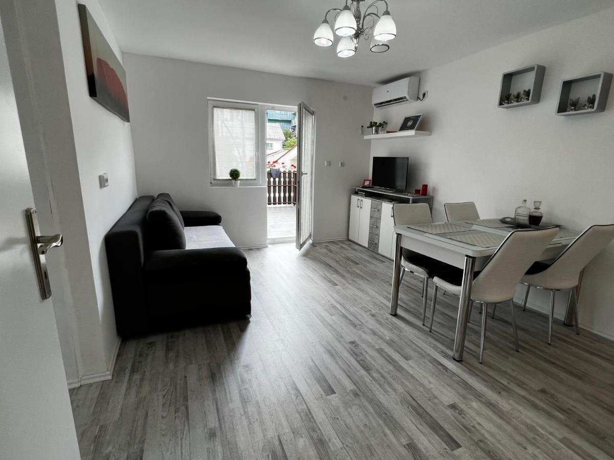 Apartment No1 Korenica Εξωτερικό φωτογραφία